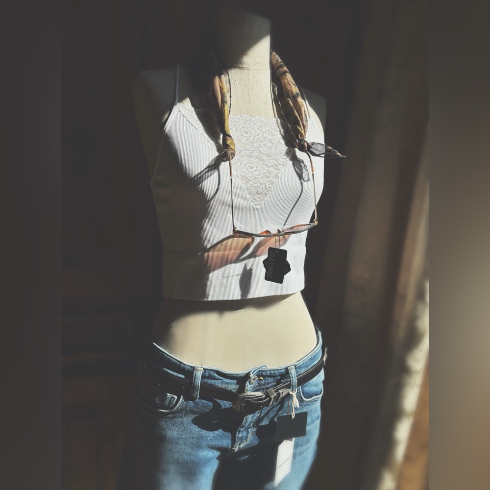 Lace Ribbed Tank - Picture 8 of 10